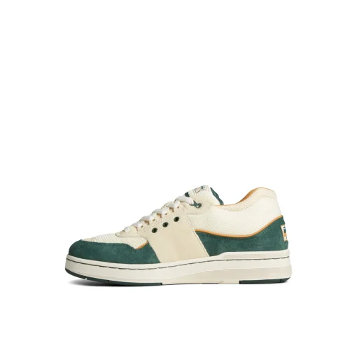 US12 Sneaker
